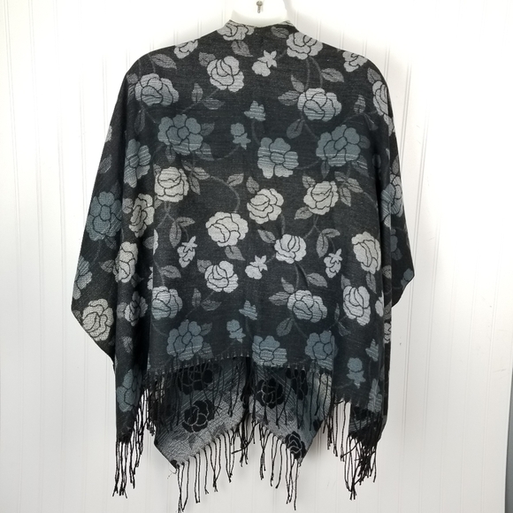 Floral Wrap Shawl Open Front Draped Fringe Soft Roses Acrylic Oversize OSFM - Picture 3 of 6